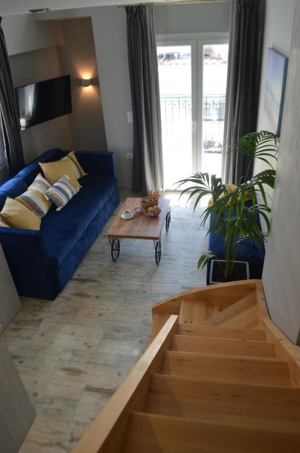 Kastro Luxury Studios And Mezonette Skiathos Town Exterior photo